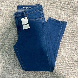 Brand New Size 30 Gap Girlfriend Denim